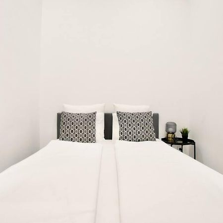 Standard Apartment By Hi5-St. King Mini Studio Boedapest Buitenkant foto