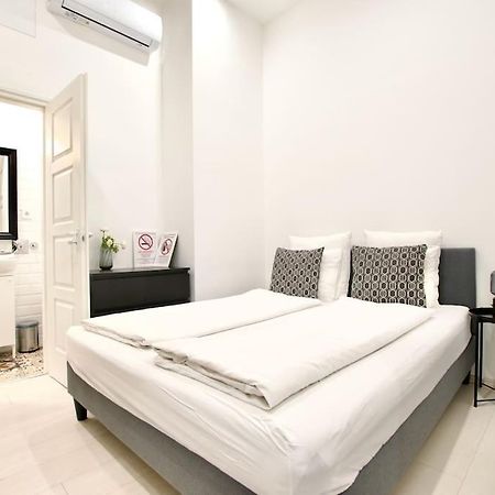 Standard Apartment By Hi5-St. King Mini Studio Boedapest Buitenkant foto
