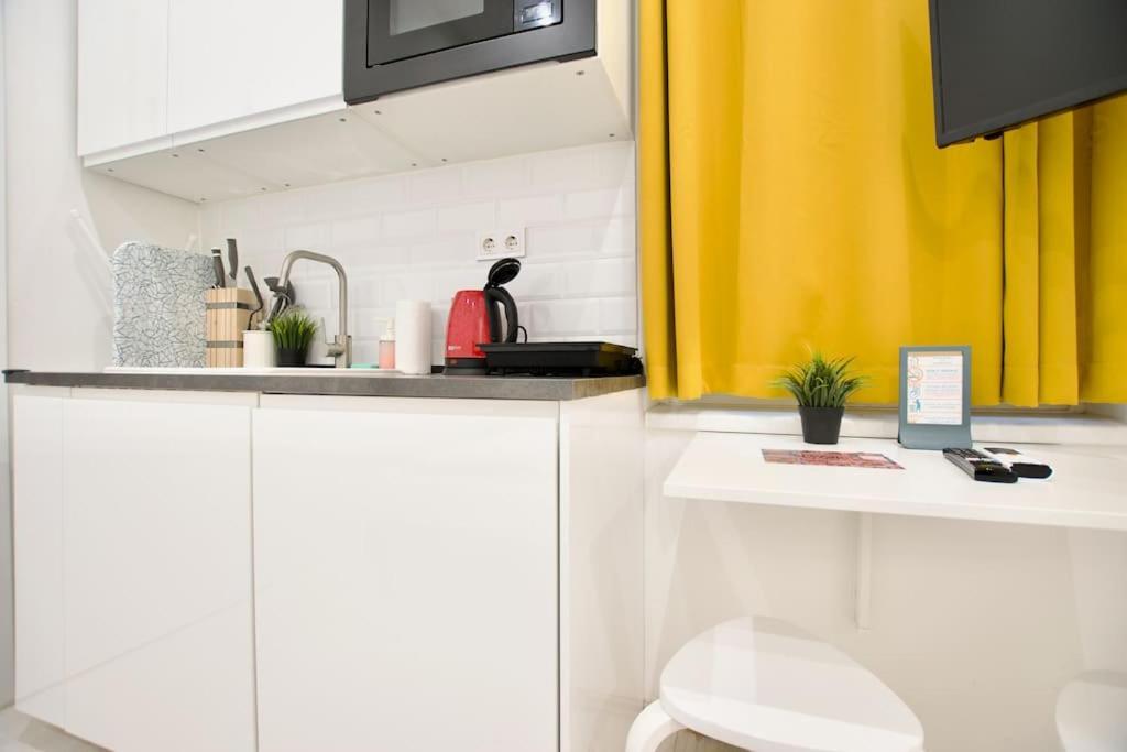 Standard Apartment By Hi5-St. King Mini Studio Boedapest Buitenkant foto