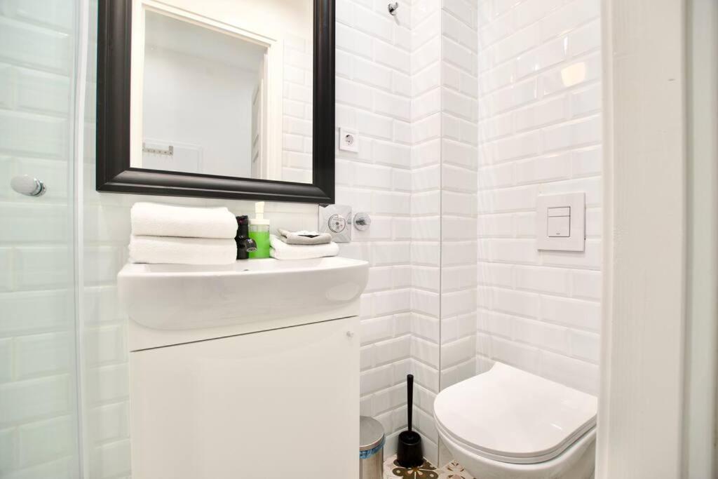 Standard Apartment By Hi5-St. King Mini Studio Boedapest Buitenkant foto