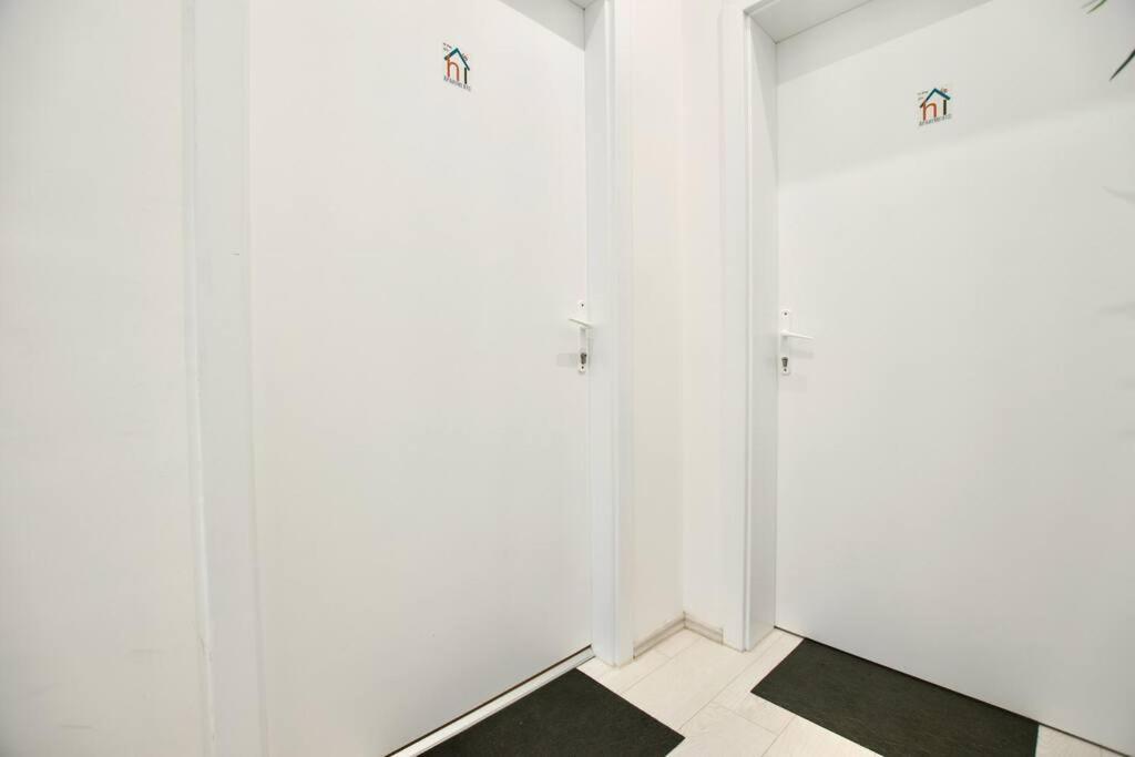 Standard Apartment By Hi5-St. King Mini Studio Boedapest Buitenkant foto
