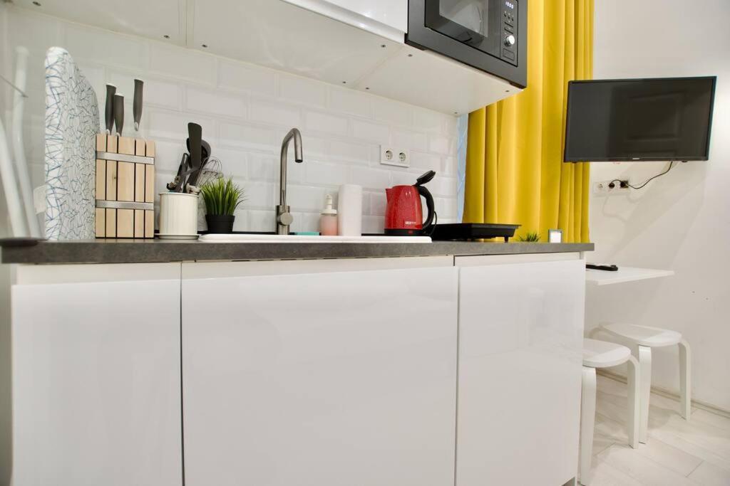 Standard Apartment By Hi5-St. King Mini Studio Boedapest Buitenkant foto